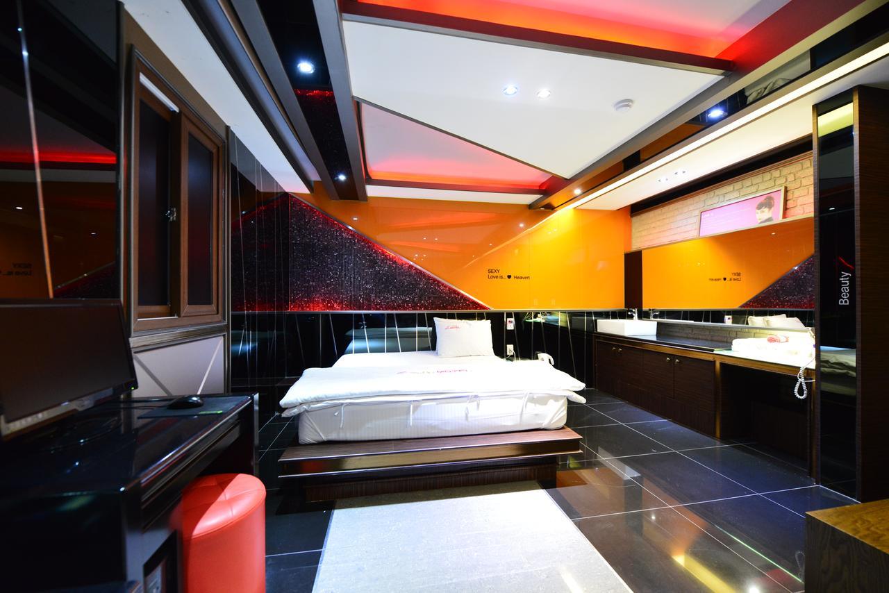 Daegu Piano Motel Luaran gambar